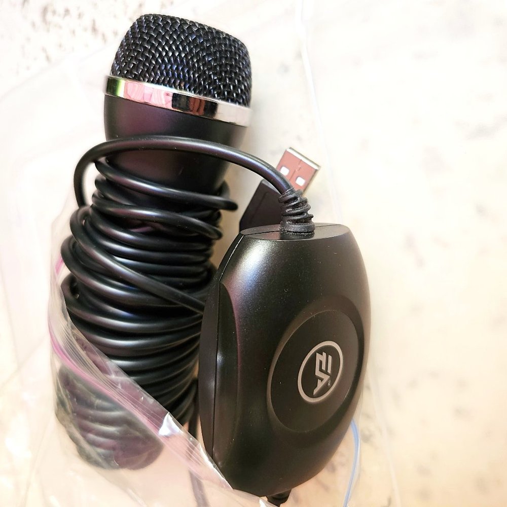 Logitech EA USB Video Game Microphone for PS2, PS3, etc.gaming consoles - EUC
